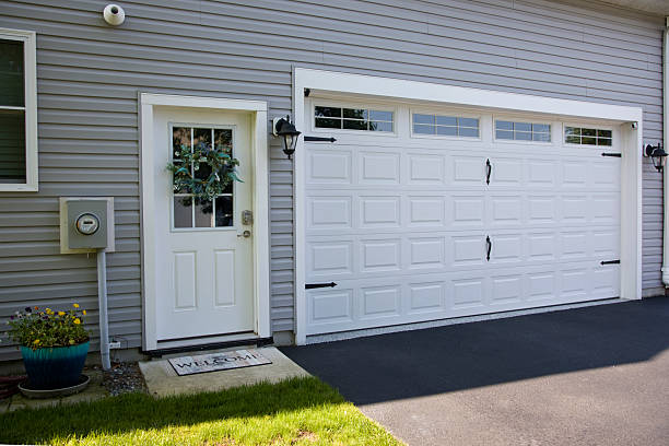 24/7 Emergency Garage Door Roller Replacement experts in Mansura, LA